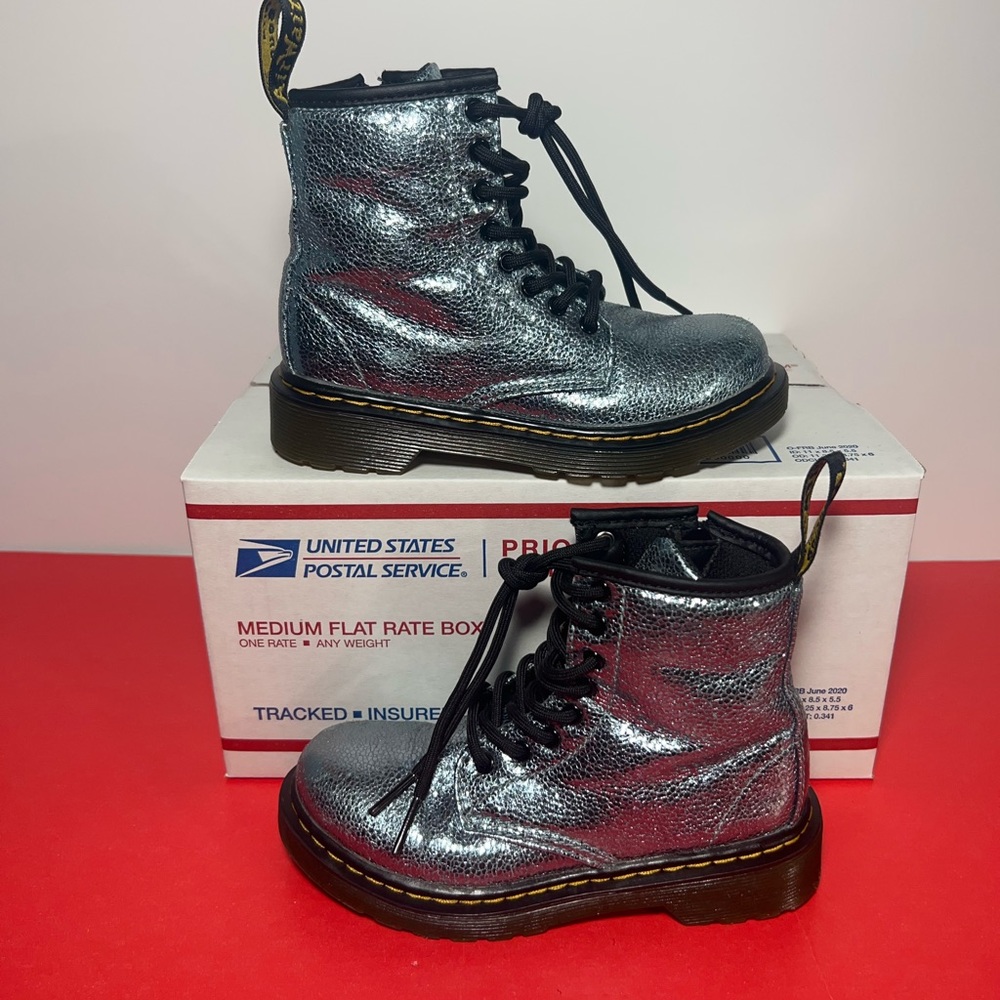 Dr. Martens Youth 1460 J 1460J Boots Blue Pebbled Shiny Doc kids Size 12